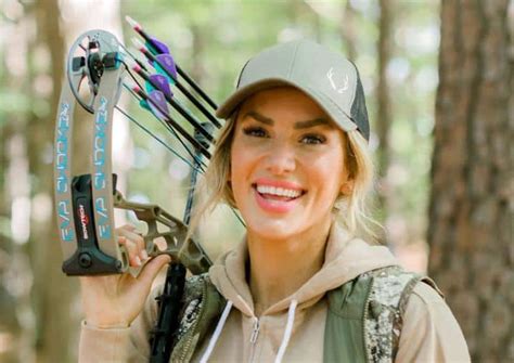 eva shockey net worth|Eva Shockey Age, Net Worth, Bio, Height [Updated。